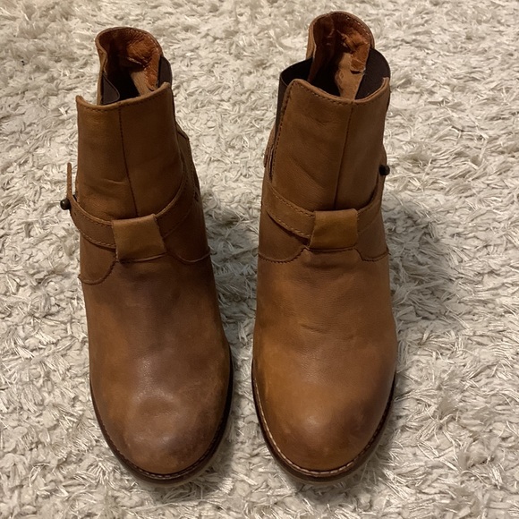 NEW Leather booties- size 10- Steve Madden - Picture 3 of 5